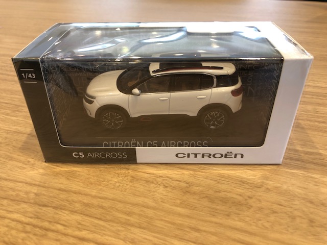 C5 AIRCROSS  SUV！！